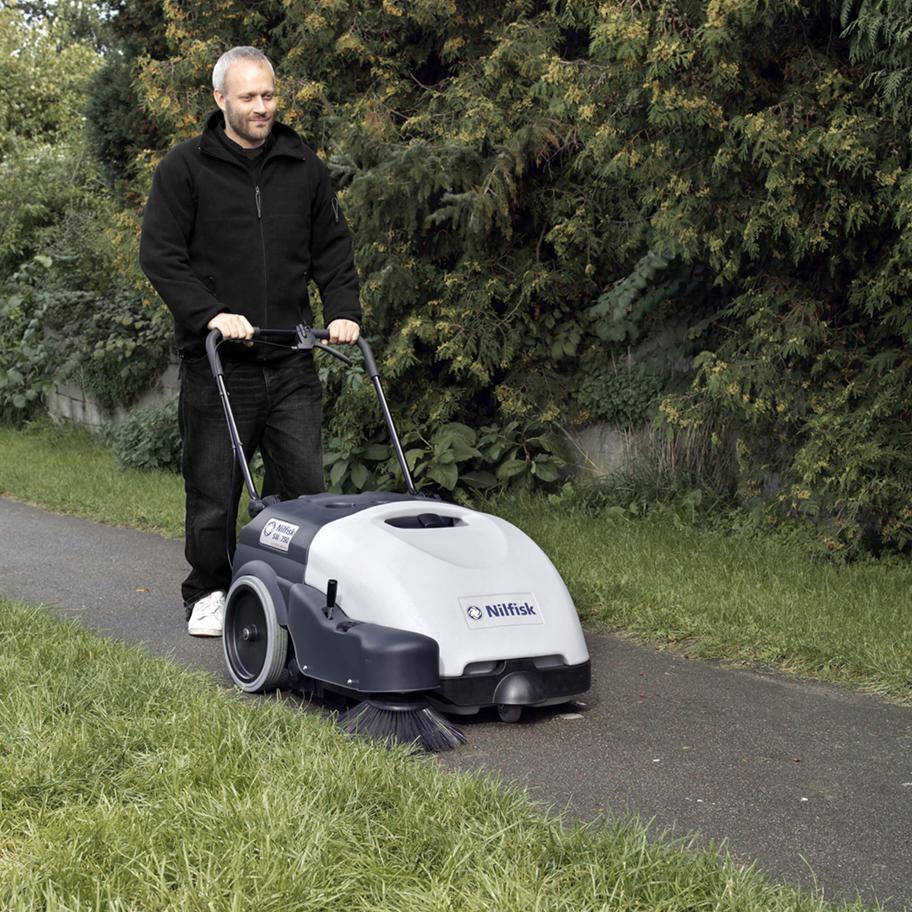 Fshirës Profesional Nilfisk SW750 SWEEPER 9084701010