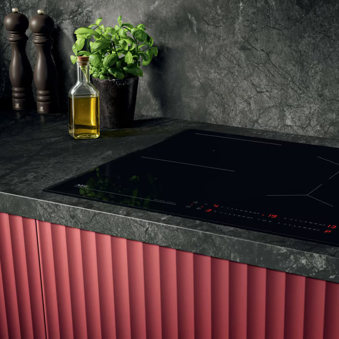 PIANURE ME INDUKSION AEG TO64IB00FB