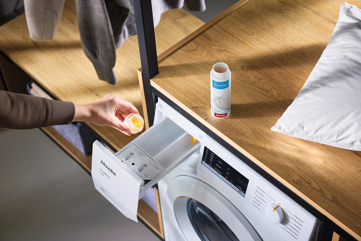 DownCare Detergjent i lëngshëm për lavatriçe - Miele